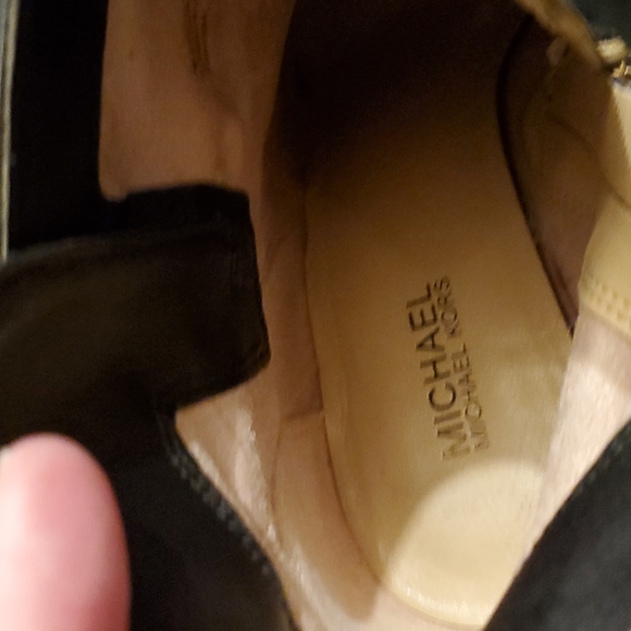 Micheal Kors Platform Ankle Boots 7.5 Blk leather and suede gold hardware - Picture 7 of 8